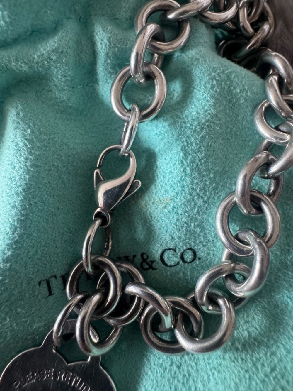Tiffany & Co. Sterling Silver Heart Tag Bracelet with Signature Blue Pouch - Picture 3 of 6